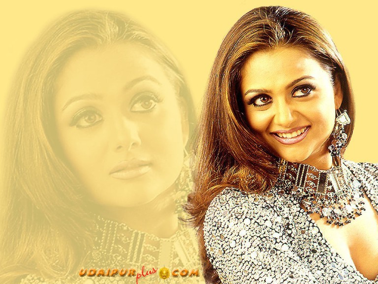 amrita_arora13