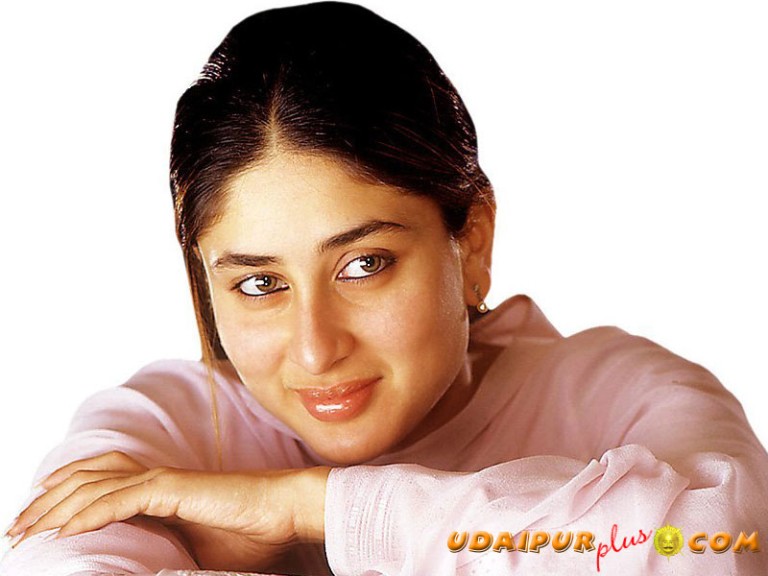 kareena23