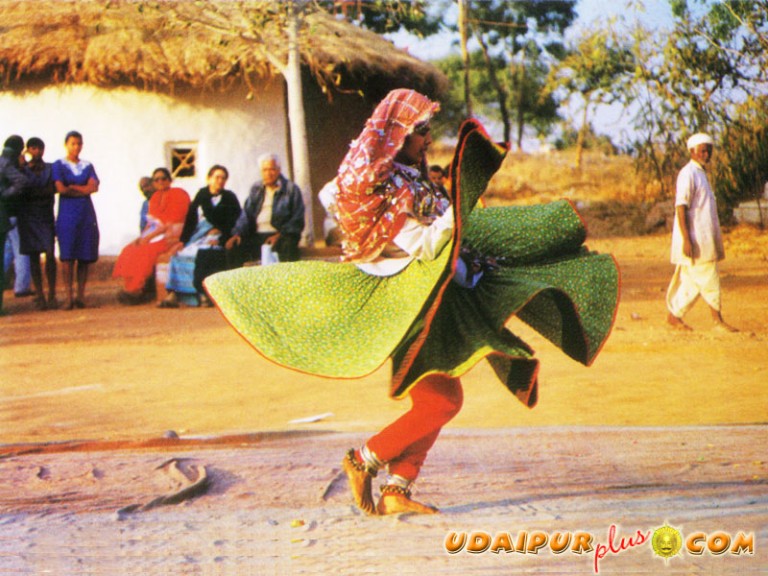 shilpgram_dancer